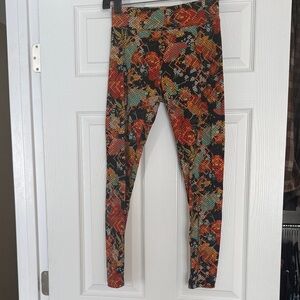 LuLaRoe Vibrant Patterned Leggings